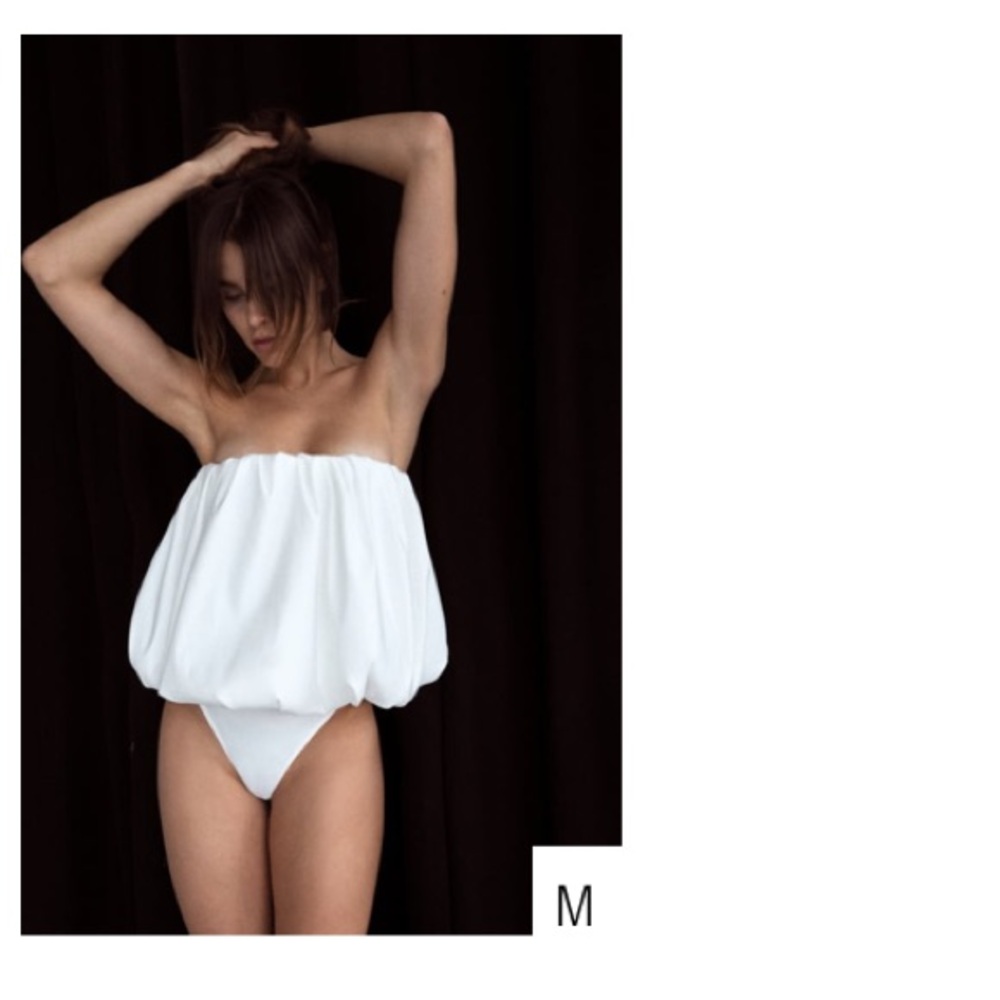 NWT ZARA - voluminous off the shoulder bodysuit